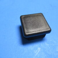 H50, Square End Plug 1-1/4", QTY 2